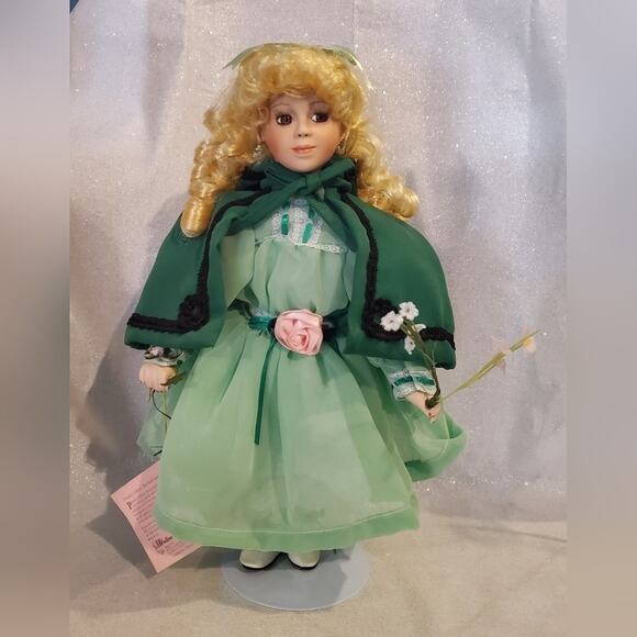 𝅺PARADISE Galleries Treasury Collection Irish Colleen Porcelain Doll 14 Tall - Picture 1 of 12